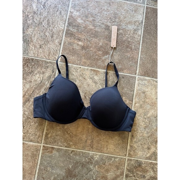 Skims Fits Everybody T-shirt Demi Bra Onyx Size 38B - Picture 3 of 7